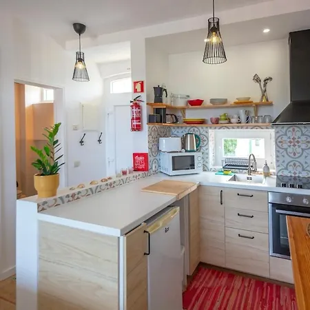 Ocean Glimpse Apartman