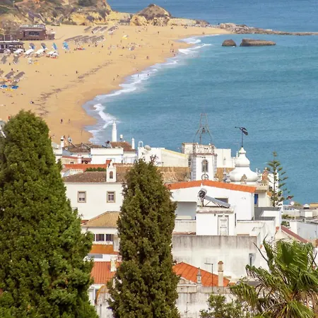 Ocean Glimpse Albufeira