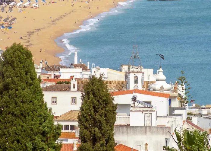 Ocean Glimpse Albufeira