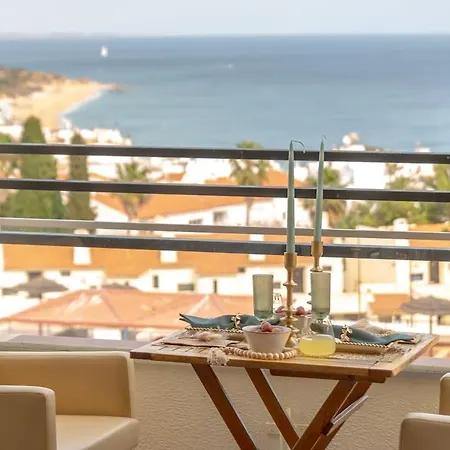 Ocean Glimpse Апартаменти Албуфейра
